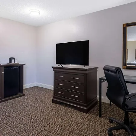 Ramada By Wyndham Juneau Exterior photo