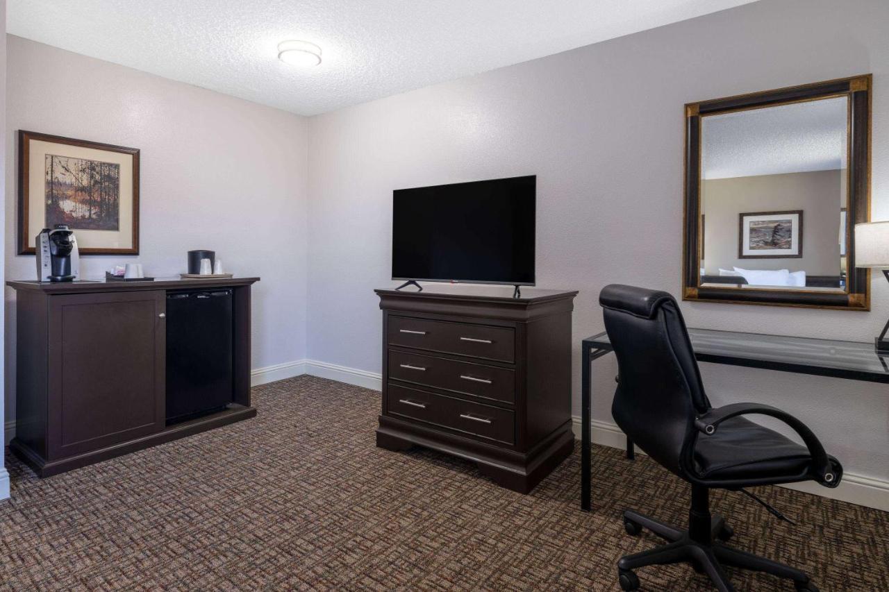 Ramada By Wyndham