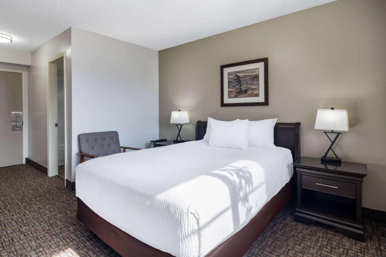 Ramada By Wyndham 3*