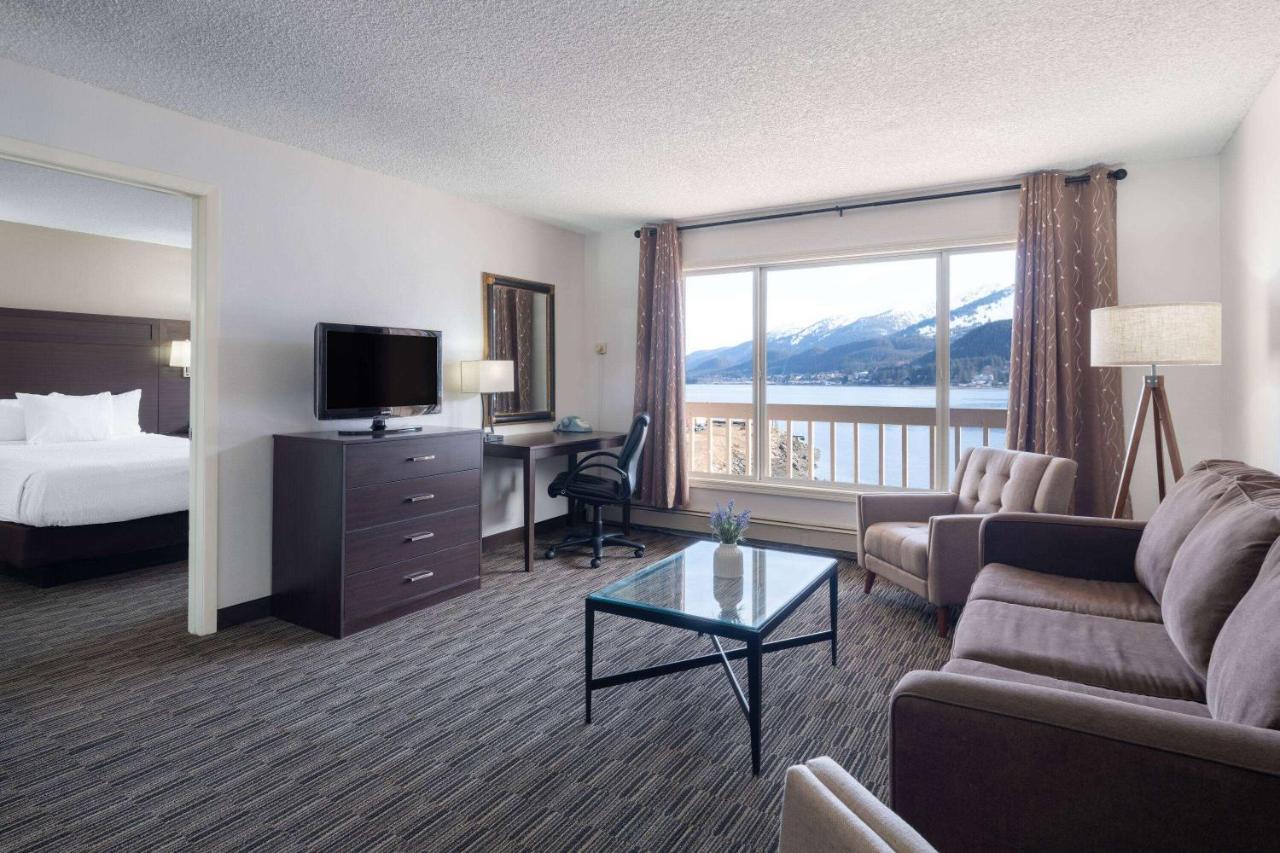 Ramada By Wyndham Hotel 3*