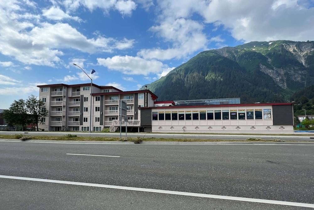 Ramada By Wyndham Hotel